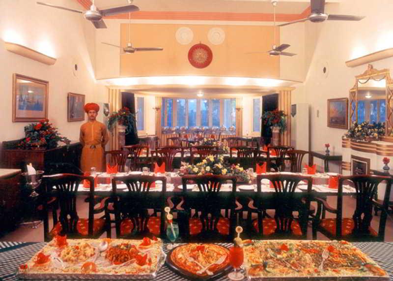 Karni Bhawan Palace - Heritageby Hrh Group Of Hotels Bikaner Restoran fotoğraf